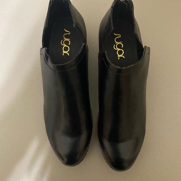 NWOT  Sugar Women's Tessa Ankle Bootie - Picture 3 of 5